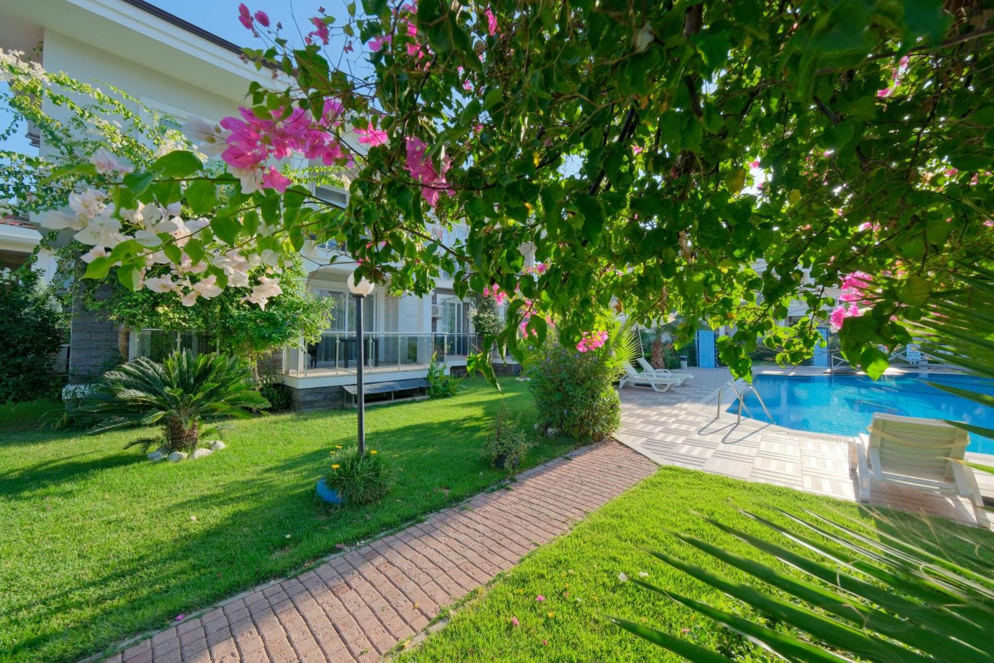 Legend Apartments Fethiye Exterior photo